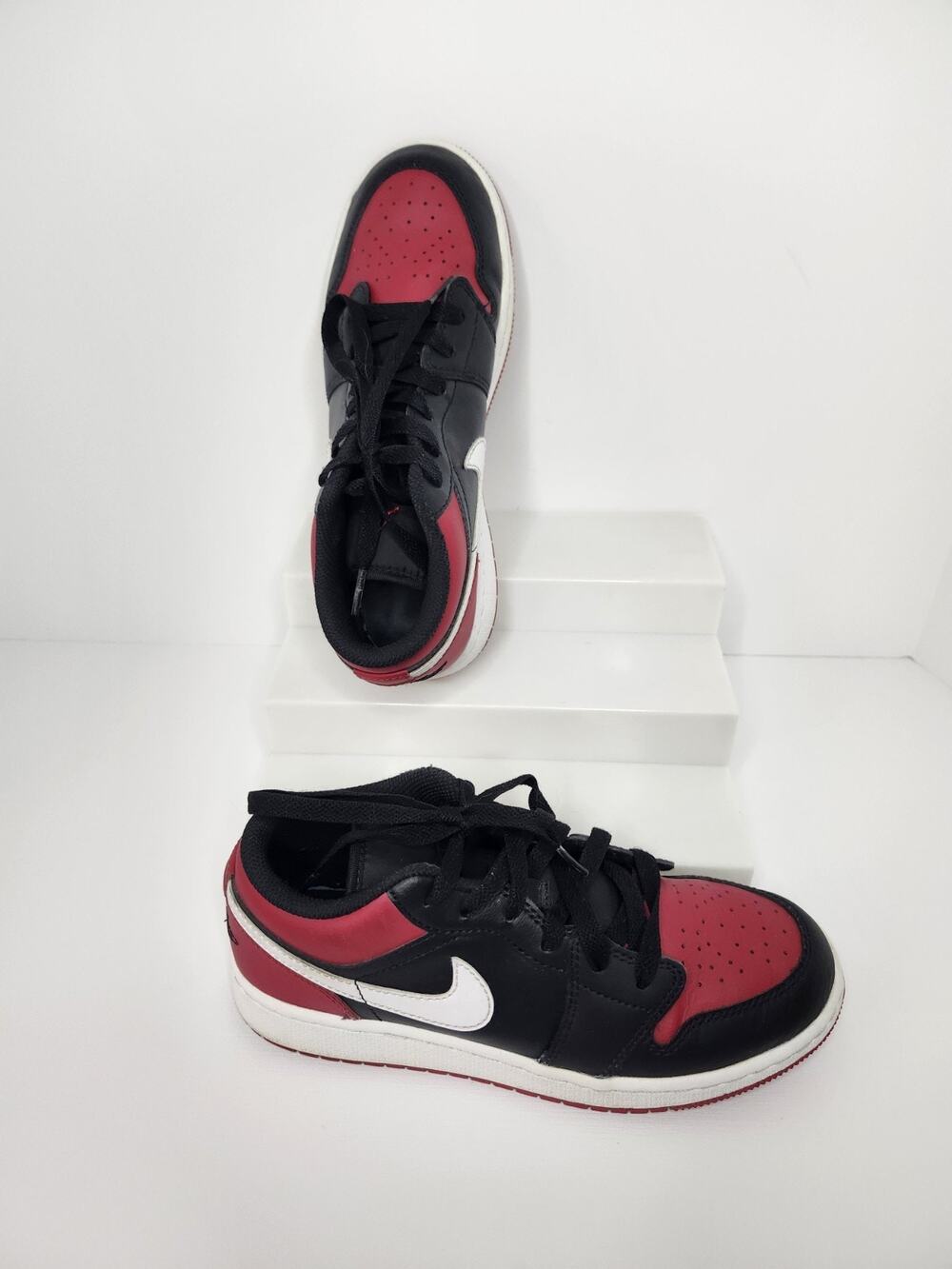 Nike Air Jordan 1 Low 'Alternate Bred Toe' Shoes Sneakers, Boys Size 4Y